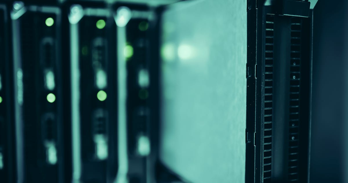 Database Selection Guide: PostgreSQL vs MySQL vs MongoDB for Startups